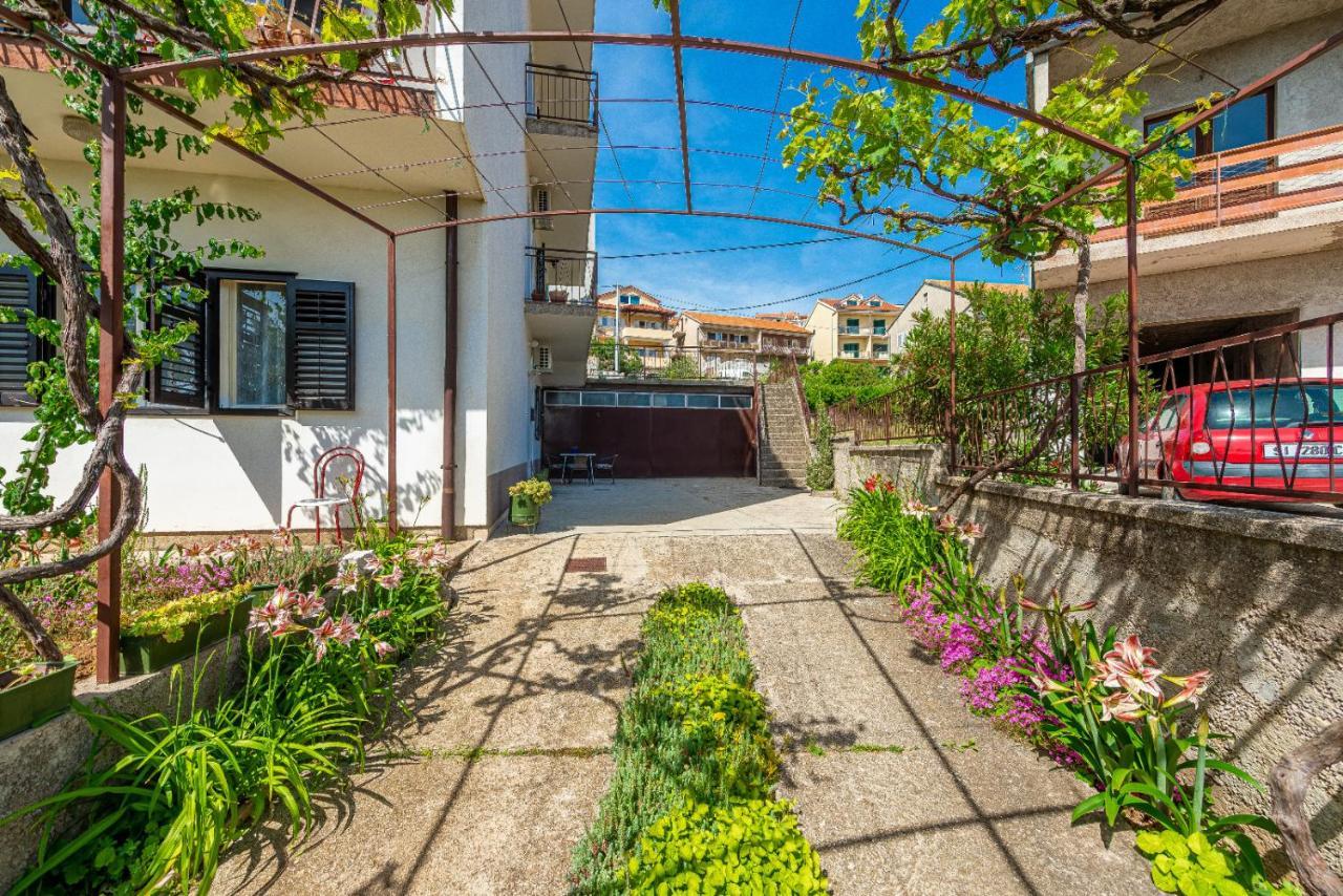 Apartments Dida Frane In 시베니크 외부 사진